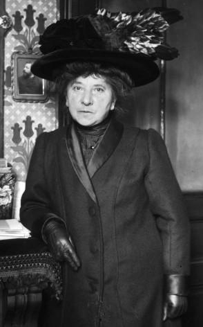 Timbre-poste Hubertine Auclert